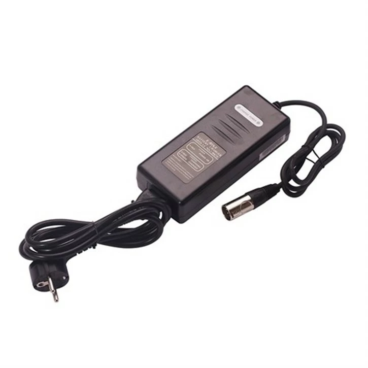 BATTERI OPLADER TIL ELCYKEL . 3 Ben, Stik. 3 BATTERI OPLADER TIL ELCYKEL . 3 Ben, Stik.